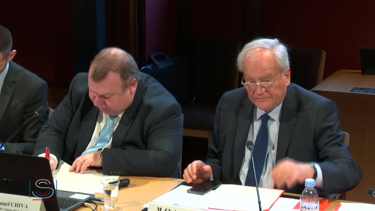 Audition de M. Emmanuel Chiva, directeur de l'Agence de l'innovation de défense au ministère des armées