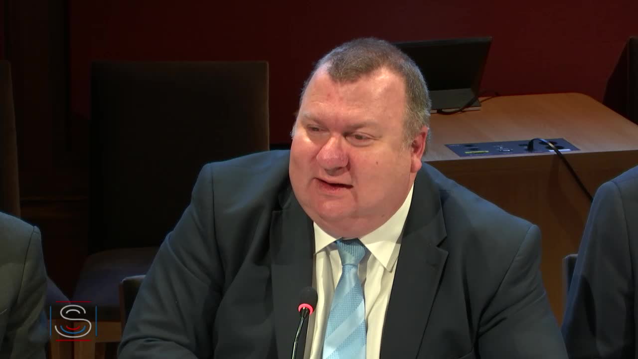 Audition de M. Emmanuel Chiva, directeur de l'Agence de l'innovation de défense au ministère des armées