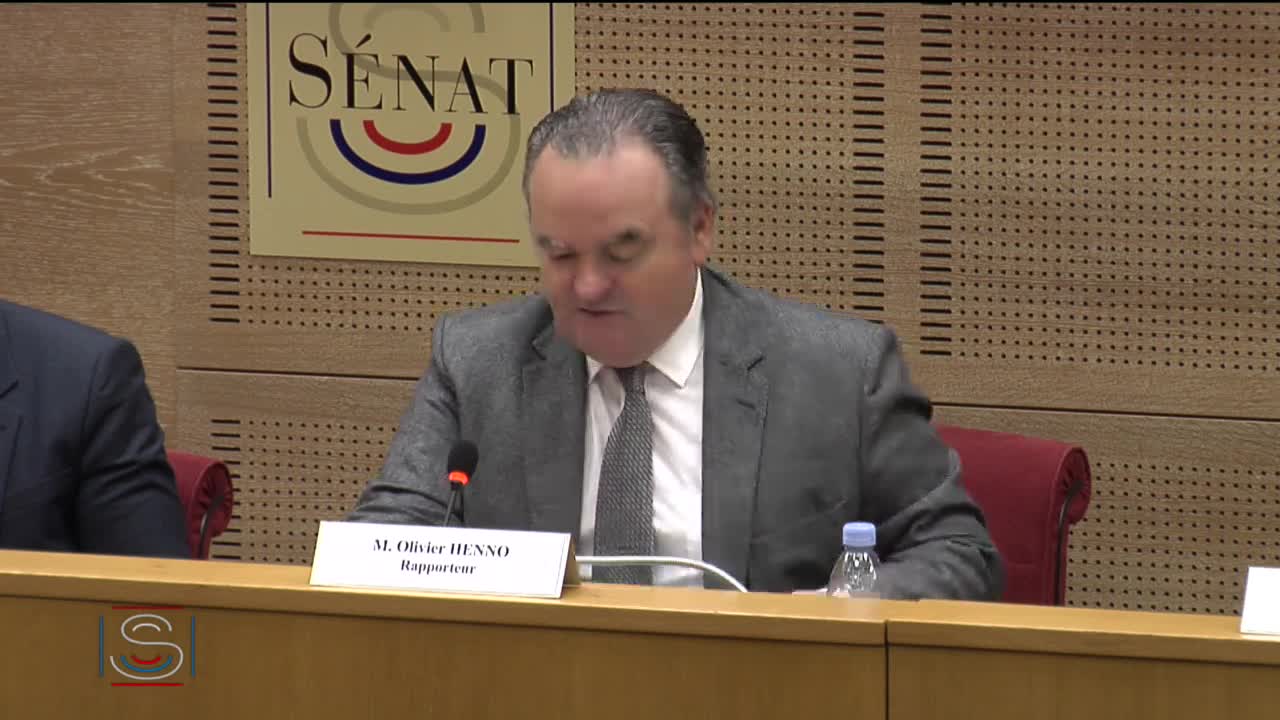LEC, PPL Favoriser la reconnaissance des proches aidants ; audition M. Oustric sur la maîtrise des arrêts de travail