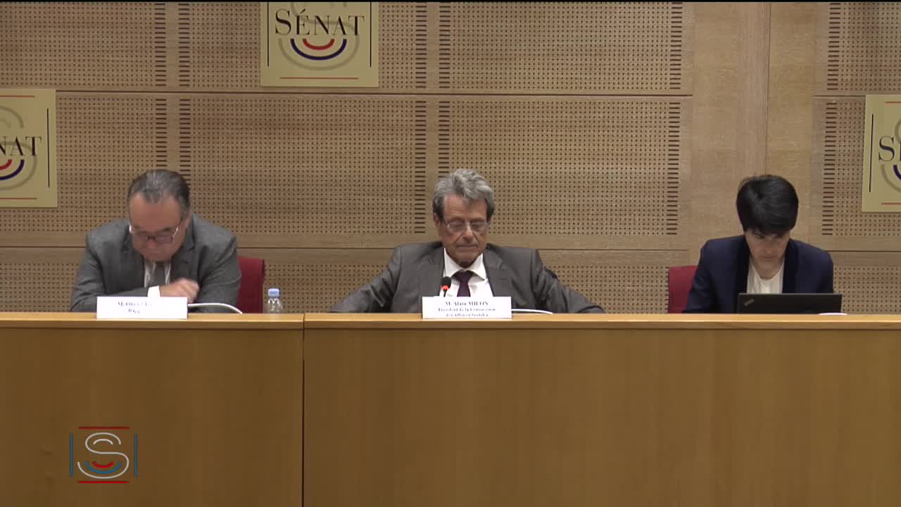 LEC, PPL Favoriser la reconnaissance des proches aidants ; audition M. Oustric sur la maîtrise des arrêts de travail