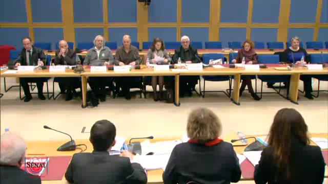 Table ronde sur la décentralisation culturelle