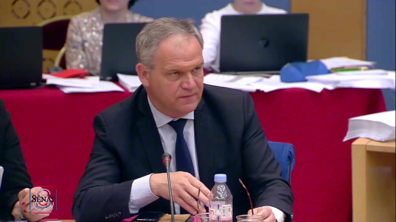 LEC : Examen du rapport du TC sur la PPL.