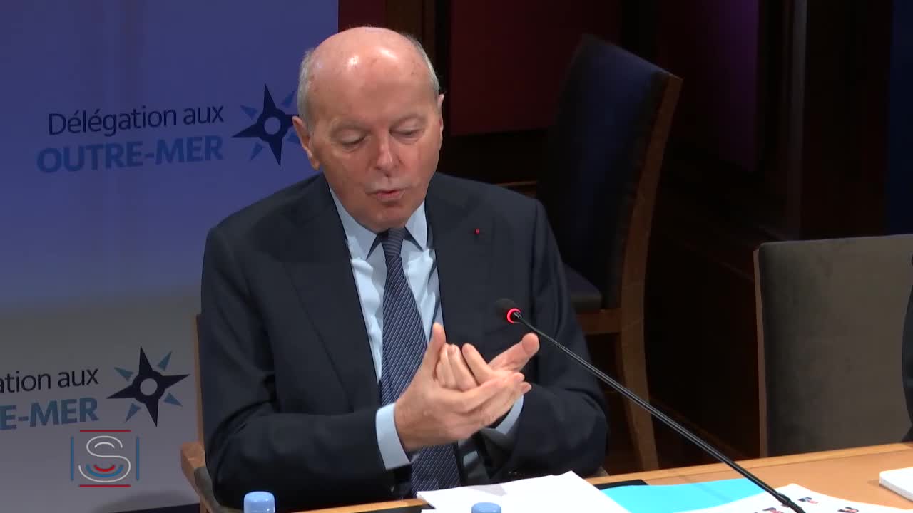 Audition de M. Jacques Toubon, défenseur des droits.