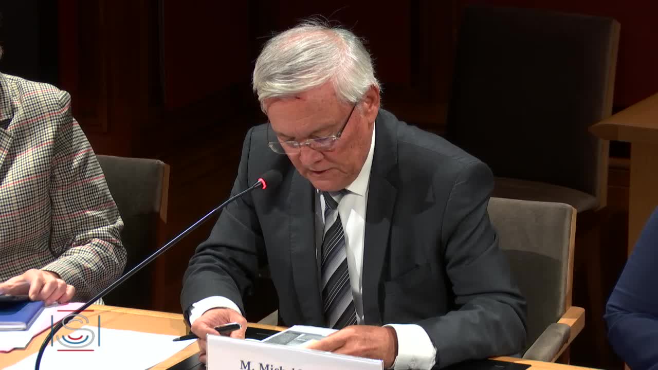 Audition de M. Jacques Toubon, défenseur des droits.