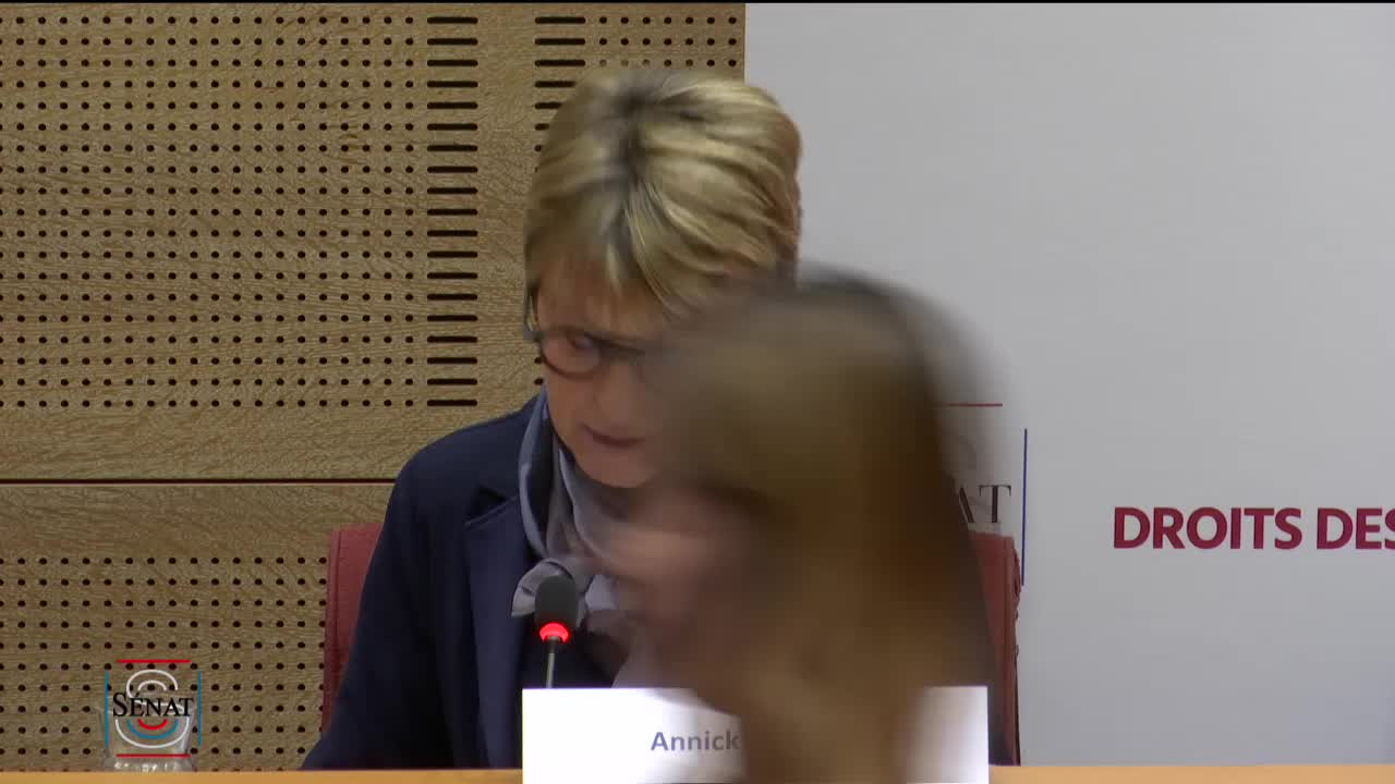 Conférence sur le thème « Femmes en temps de conflits armés »