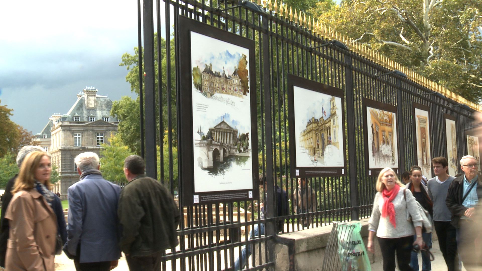 Exposition - Grilles du Jardin du Luxembourg: "La loi entre vous et nous"
