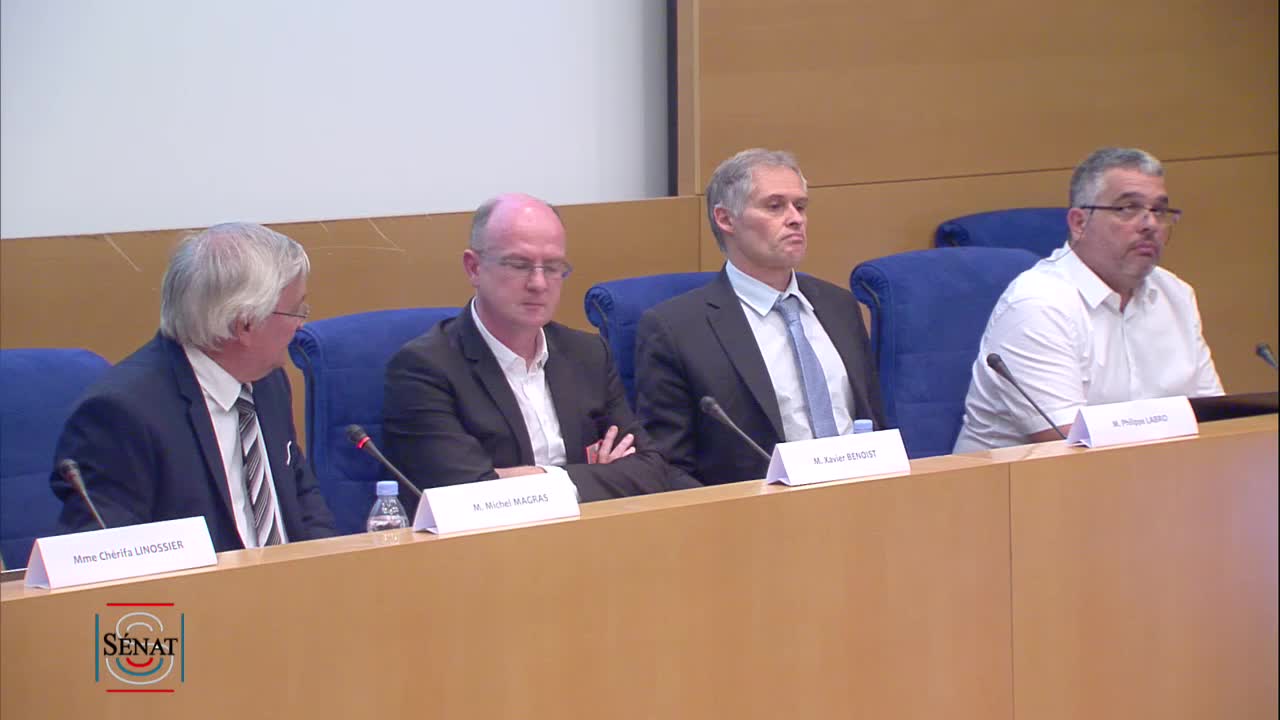Colloque : Révéler l'ancrage local des économies ultramarines : outils et bonnes pratiques