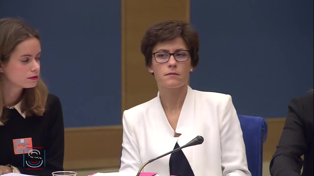 LEC - PPL visant à lutter contre l'exposition précoce des enfants aux écrans - Examen rapport et texte commission