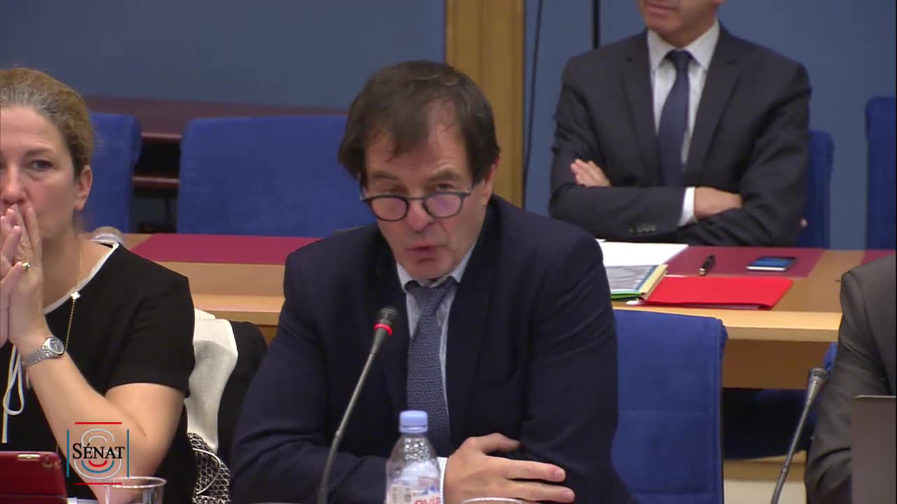 LEC - PPL visant à lutter contre l'exposition précoce des enfants aux écrans - Examen rapport et texte commission