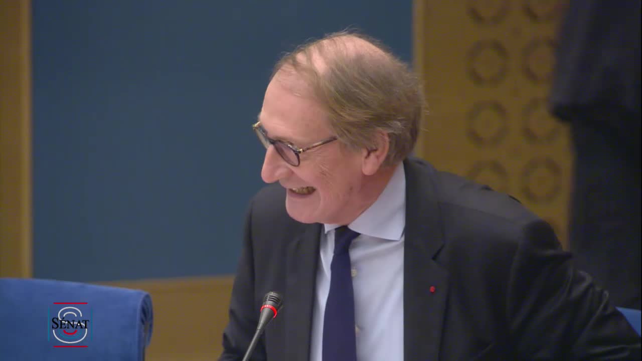 Article 13 de la Constitution - Audition de candidats proposés pour siéger, en tant que personnalités qualifiées, au Conseil supérieur de la magistrature