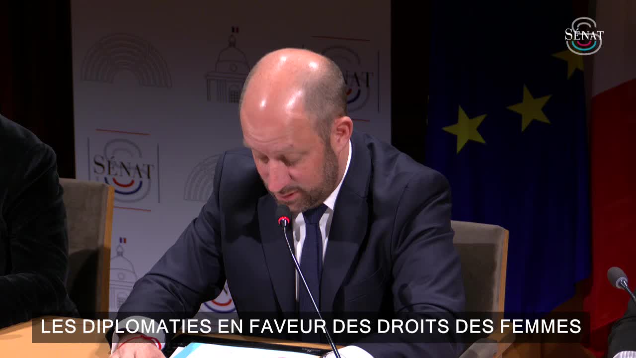 Les diplomaties en faveur des droits des femmes 