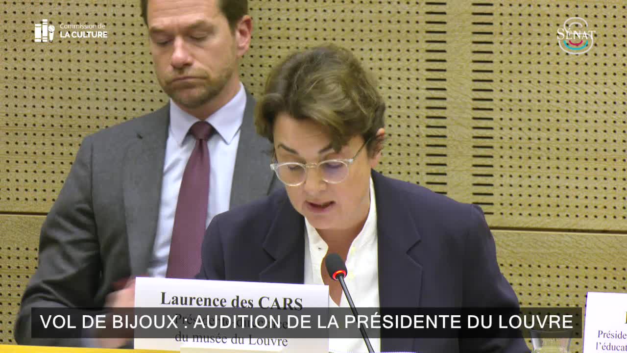 Vol de bijoux : audition de la présidente du Louvre